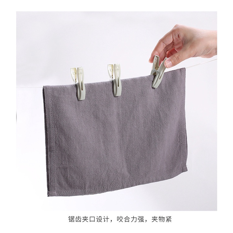 Sét 30 kẹp quần áo kèm rổ màu sắc ngẫu nhiên