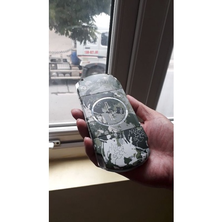 Bán PSP3000 new like + thẻ 32G cóp full game + pk đầy đủ cho ae về giải trí!