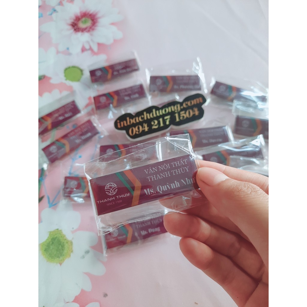 Nhận in bảng tên nhân viên In Bạch Dương