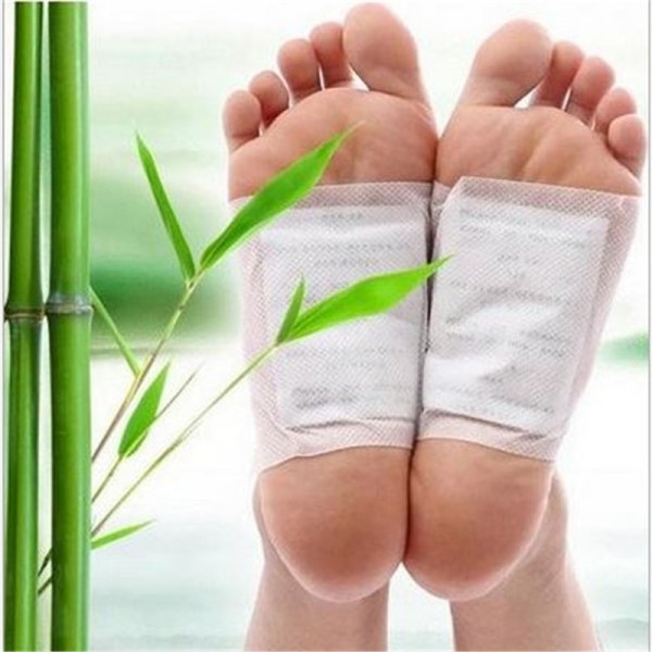 Set 2 miếng dán lòng bàn chân thải độc tố cơ thể