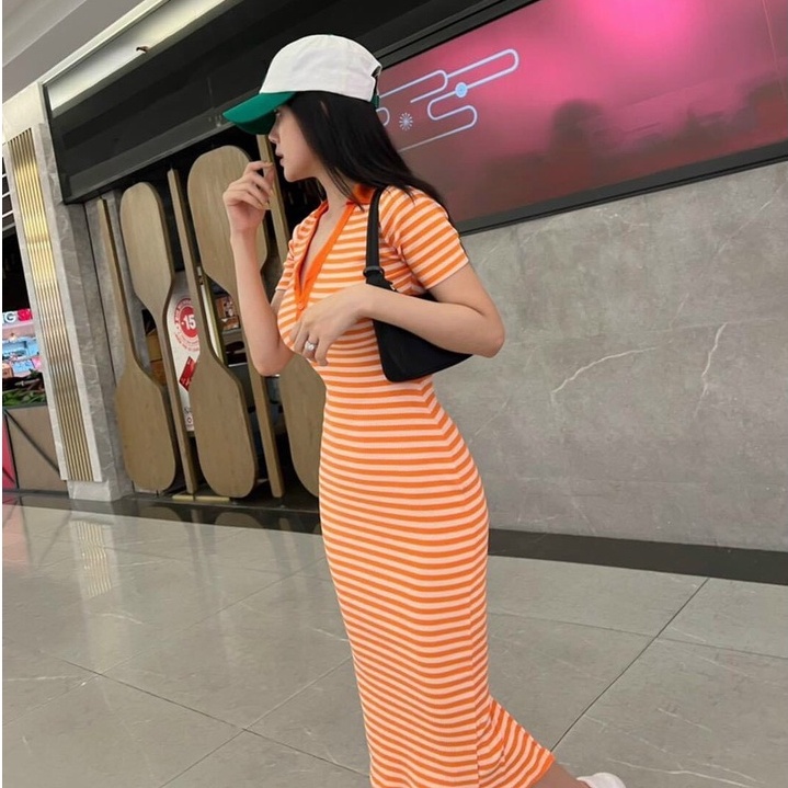 Đầm nữ midi sọc body cài nút trước cổ V