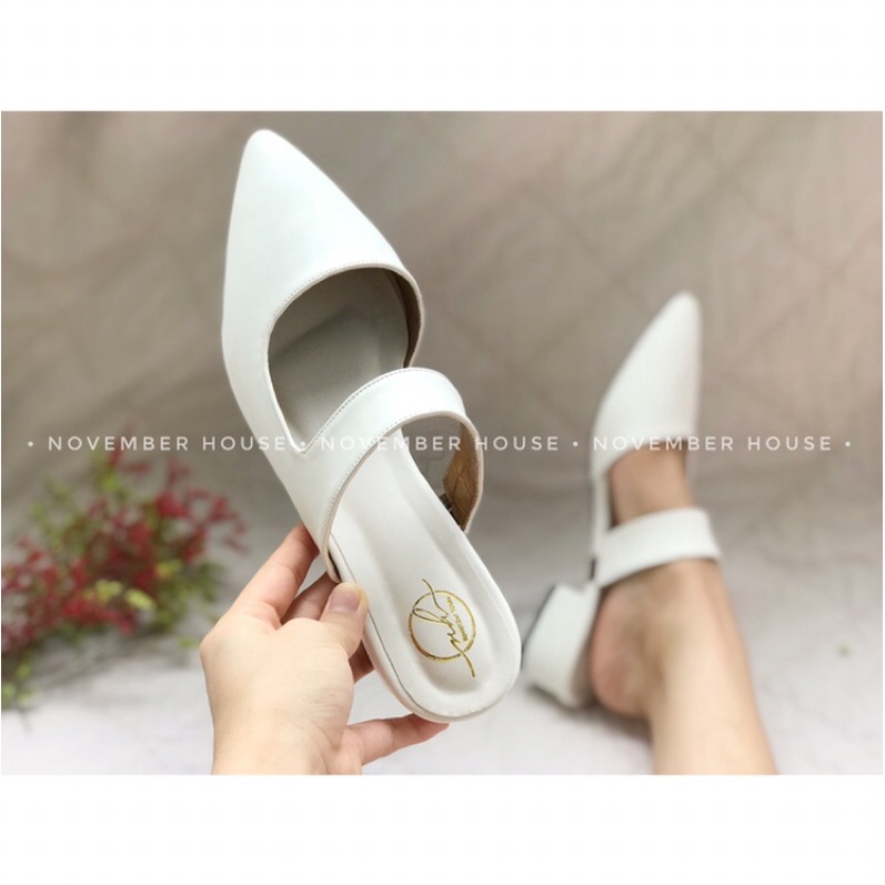 Giày sục nữ màu trơn kiểu dáng khoét eo gót thấp thời trang nữ xinh xắn - SB46 - Oula Store