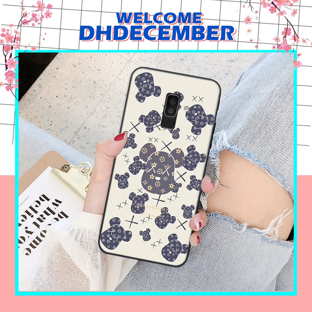 Ốp lưng Samsung A6 PLUS / J8 in hình K@ws, Cool Be@r SIÊU NGẦU