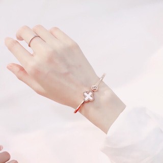Vòng tay chữ thập thời trang nữ cực xinh