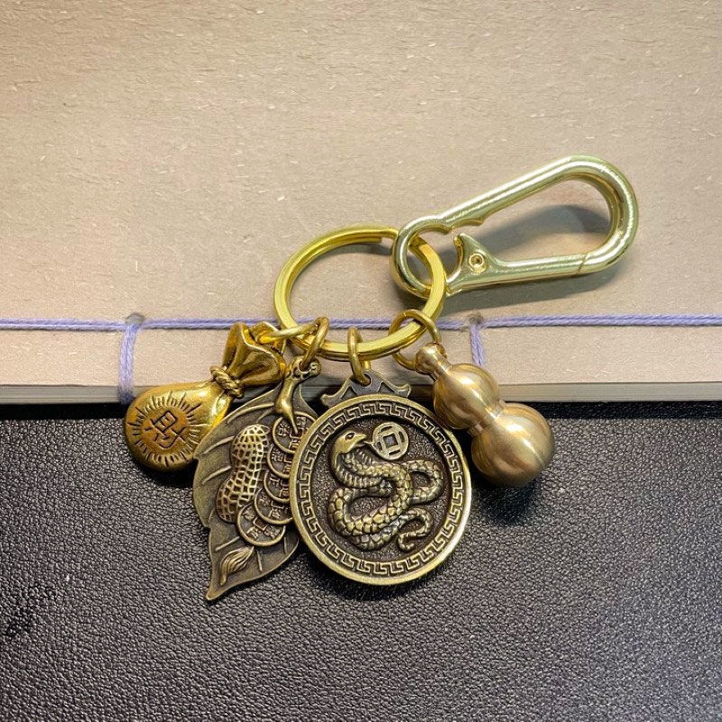 Móc Chìa Khóa Phong Thủy 12 Con Giáp Được Chì Chú Mang Lại Tài Lộc Phú Quý Cho Người Đeo