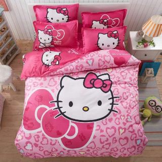 Bộ HOẠT HÌNH TRẺ TRÂU (hello kitty, doraemon, batman cậu bé bút chì, cô bé maruko....) set chăn ga gối poly 4 món