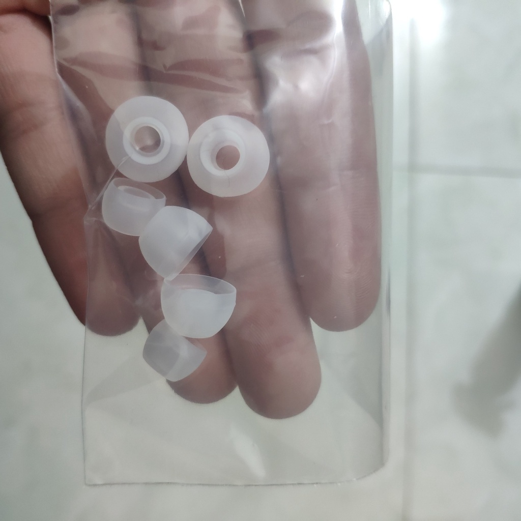 Tai nghe bluttooth Nhật bãi thanh lý tồn kho hàng chất.