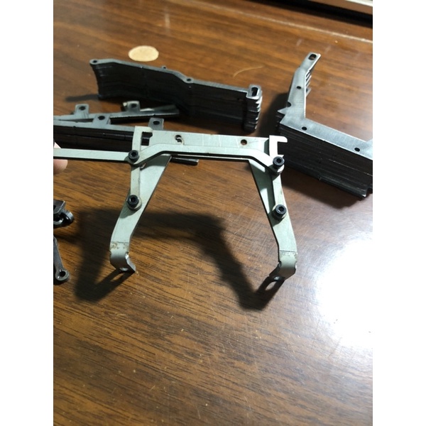 Khoá cabin xe tải Tamiya 1/14