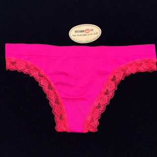 Quần lọt khe seamless ( M )