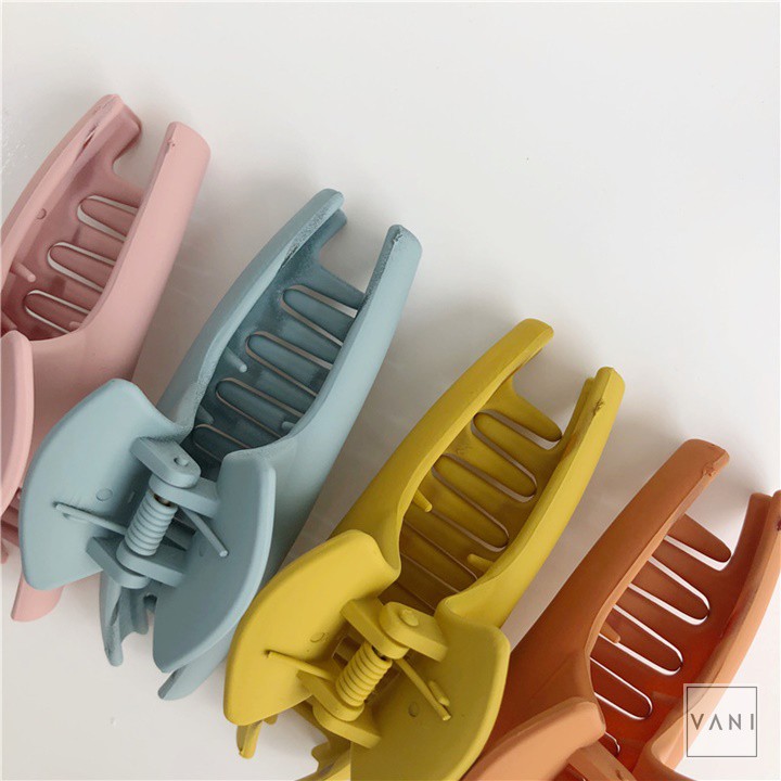 Kẹp Tóc Càng Cua Hình Cách Cung Nhiều Màu Basic Phong Cách Hàn Quốc - Vani Store