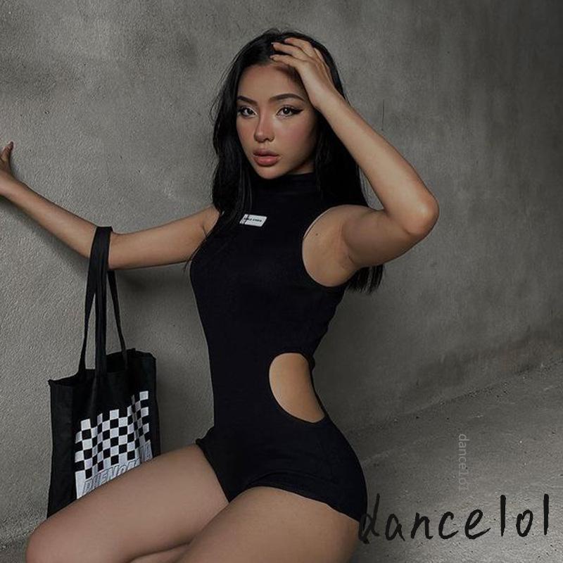 Áo liền quần Không Tay Thêu Chữ dance1o1