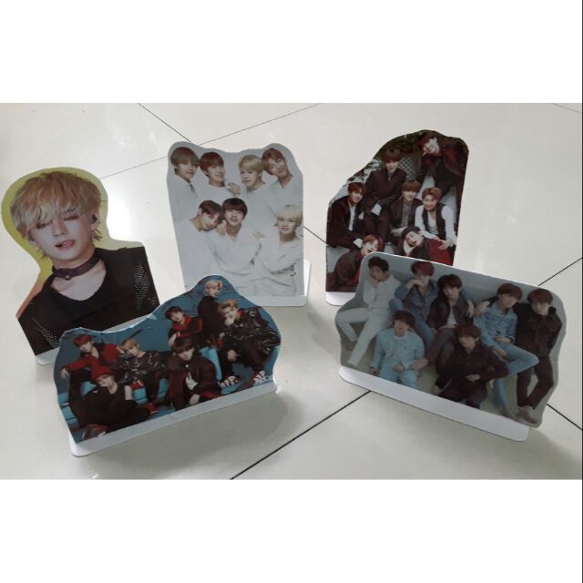 Standee bts 45k nhận làm theo yêu cầu
