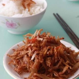 Cá mờm cơm khô Hạ Long