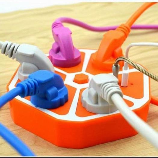 Ổ Điện Hình Trái Cam 4 Phích Cắm 2 Cổng USB