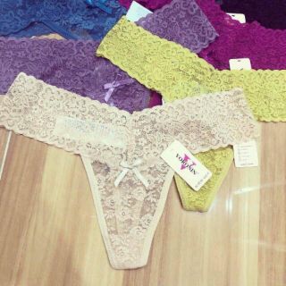 (BÁN SỈ) 10 quần lót ren lọt khe