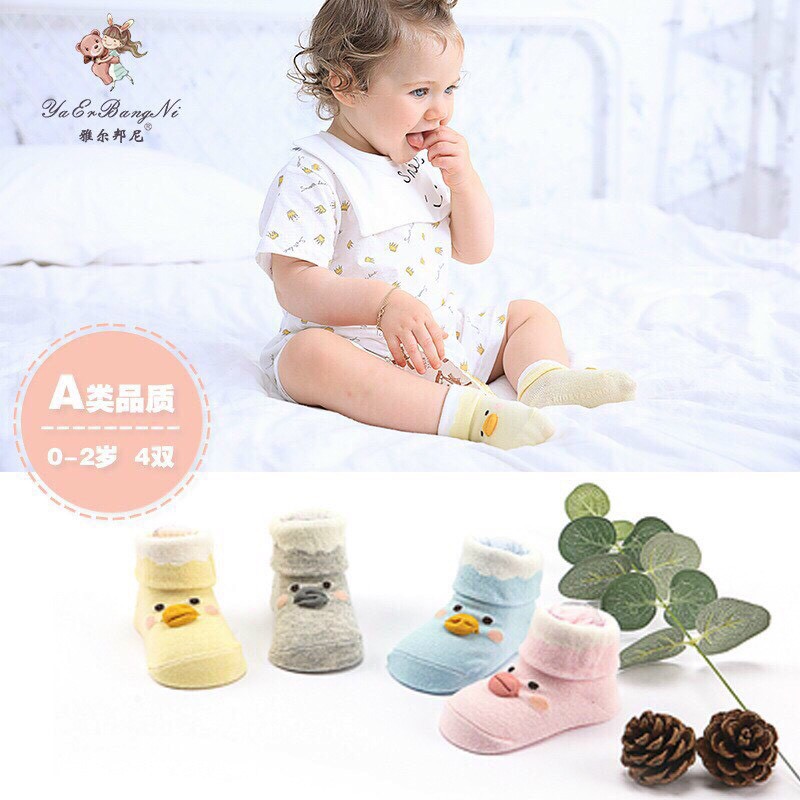 Tất sơ sinh hình vịt cho bé