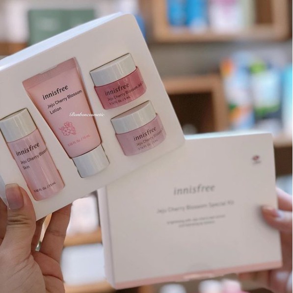 BỘ KIT DƯỠNG TRẮNG DA INNISFREE