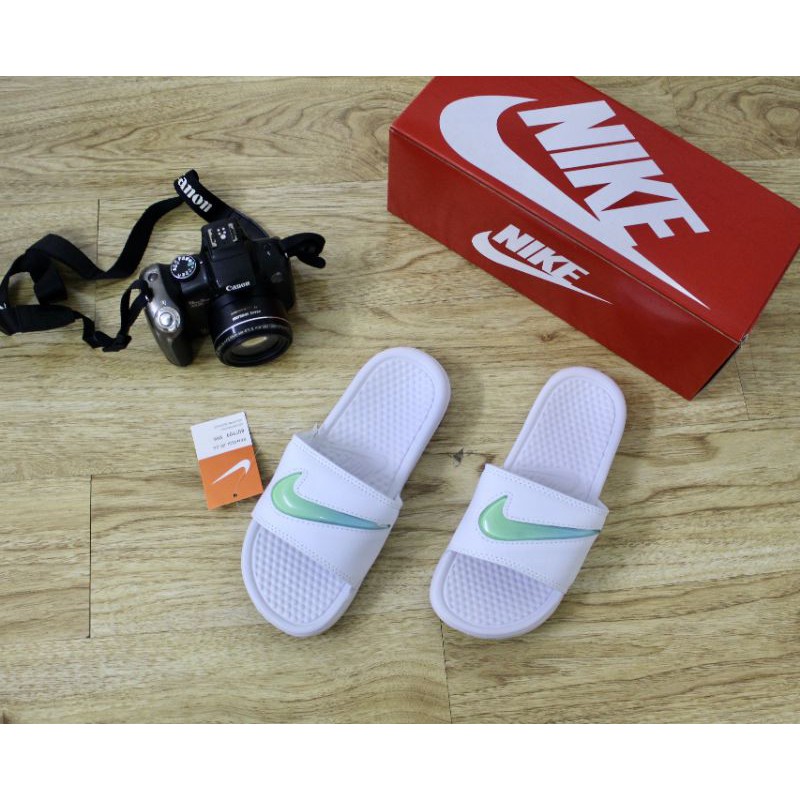 Dép quai ngang banessi móc nổi siêu xinh (tặng box)