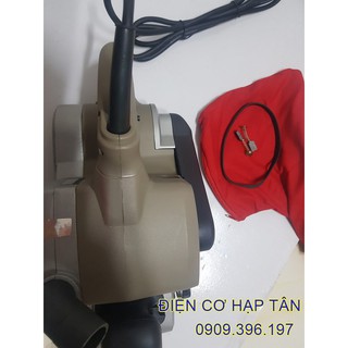 MÁY CHÀ NHÁM BĂNG LACELA