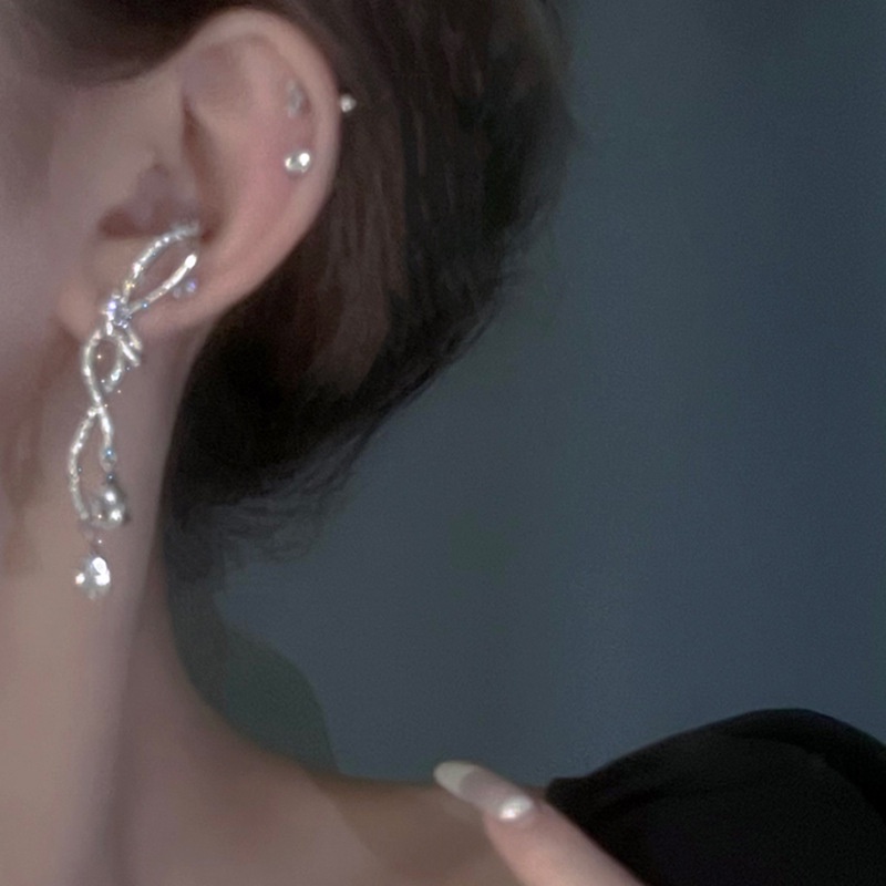 Khuyên Tai Dáng Dài Đính Đá Zircon Sang Trọng Cho Nữ