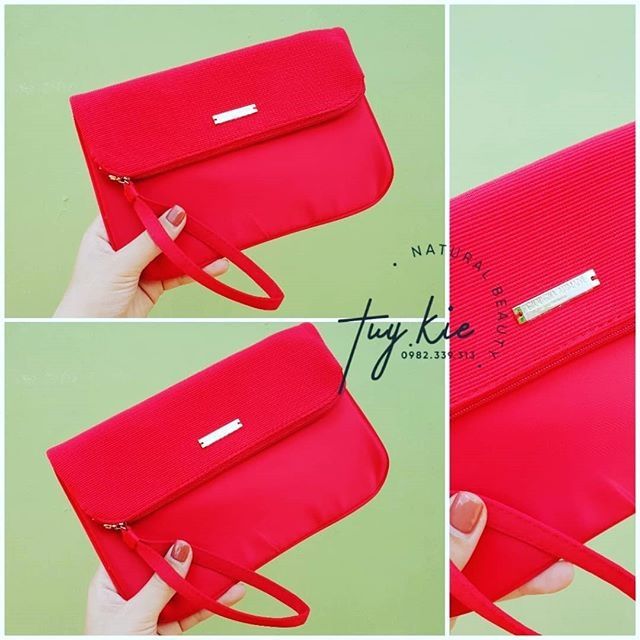 Bóp cầm tay Giorgior Armani Red Large Flat Pouch có quai