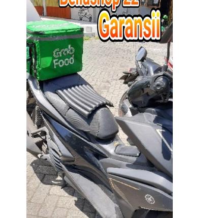 Đệm Nước Lạnh Gắn Ghế Ngồi Xe Máy Tiện Dụng