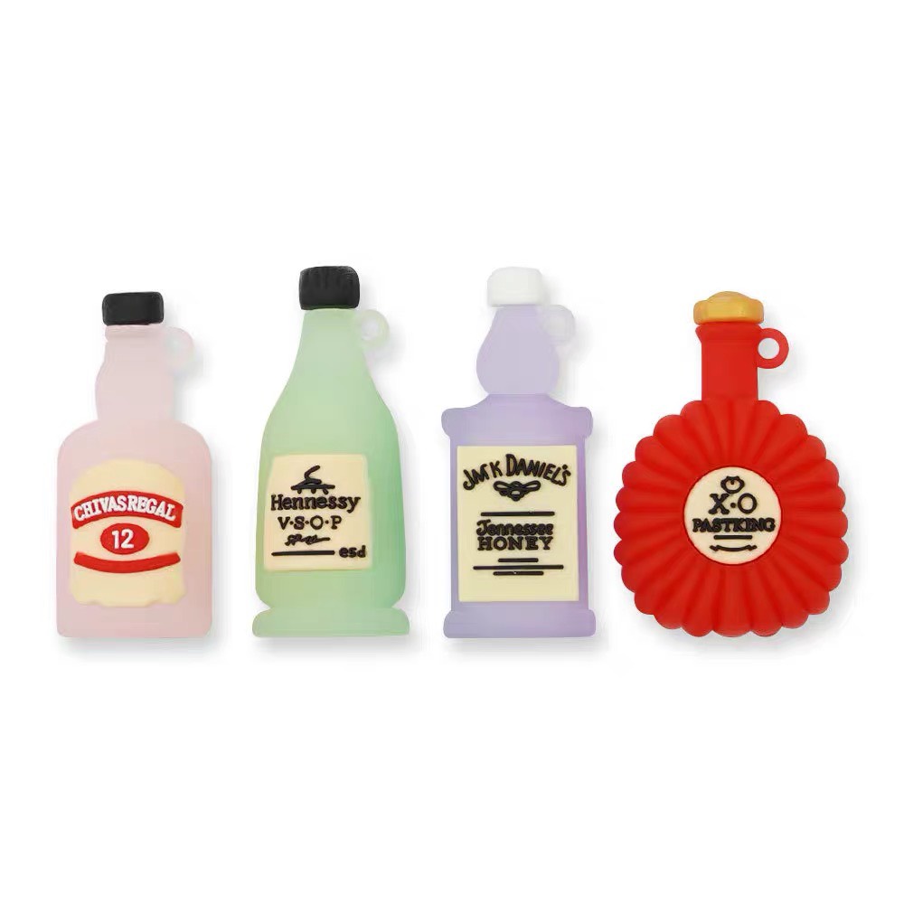 Móc khoá hình chai rựu nhiều loại dùng treo Balô , móc khoá