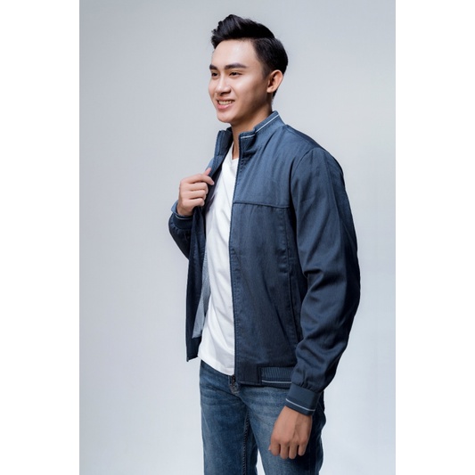 Áo Khoác Nam Owen JK61041 Jacket Regular fit Suông Màu Xanh Cổ Vịt Vân Dọc Bo Cổ Tay Và Gấu Áo Phối Viền Trắng Chất Poly