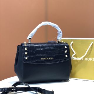 Túi Michael Kors