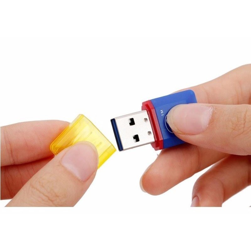 Thẻ nhớ Micro SD 32GB + Adapter + Reader + Hộp nhựa