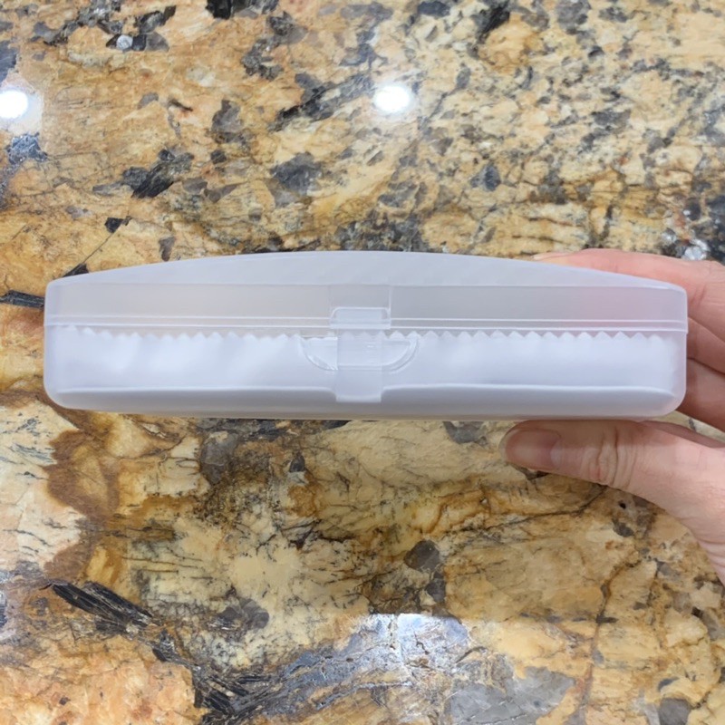 [Ảnh thật+Free ship] hộp đựng kính cận chống va đập, chịu lực mạnh, siêu bền màu trong suốt Kính mắt Nguyễn Anh | BigBuy360 - bigbuy360.vn