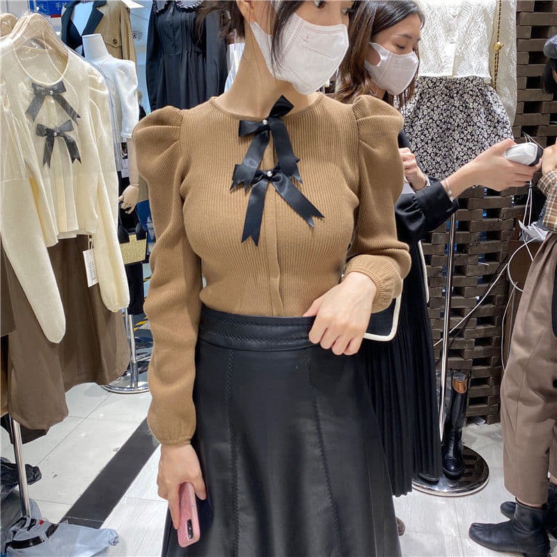Áo thun gân croptop tay bồng kiểu retro cổ điển điệu đà