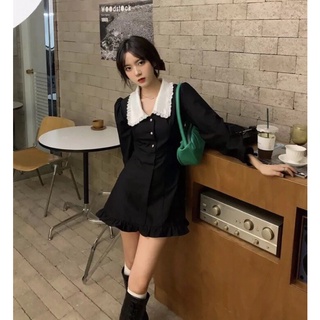 Đầm phối cổ ren hoa nổi siêu dễ thương