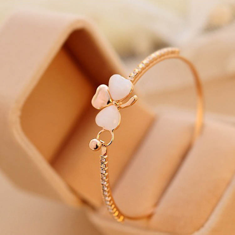 Vòng Tay Mặt Cỏ Bốn Lá Đính Đá Jp01
