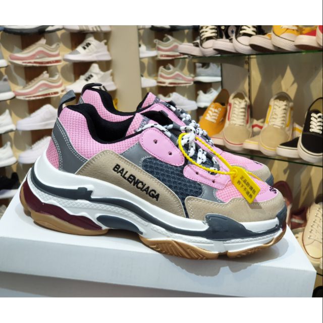 Giày thể thao Trip's xám hồng