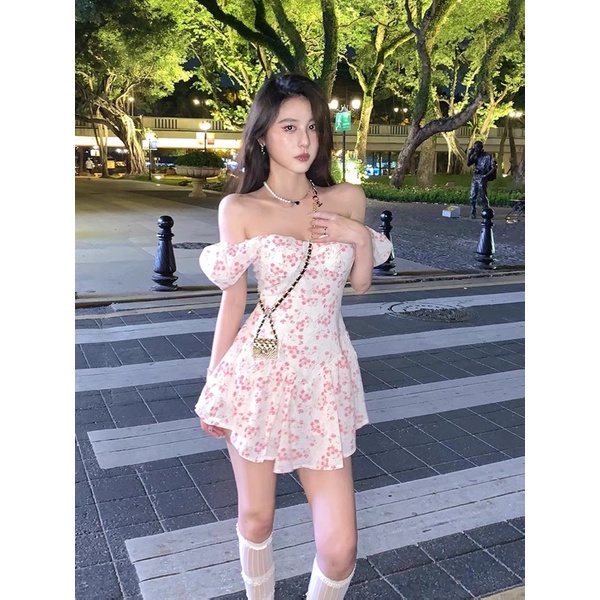 [SẴN] Đầm hoa nhí mặc 2 kiểu, đầm tay phồng cổ vuông | BigBuy360 - bigbuy360.vn