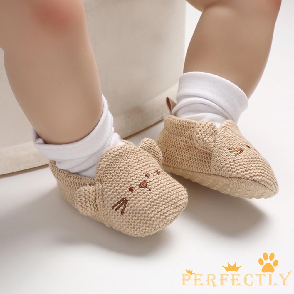 Giày Tập Đi Chống Trượt Dành Cho Em Bé Từ 0-18 Tháng Tuổi