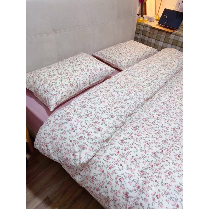 Set Chăn Ga Hoa Nhí Nền Hồng Cotton Living Dày Dặn Thoáng Mát Hàng Xuất Nhật (Shinbedding.shop)