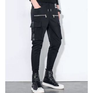 Quần jogger kaki túi hộp dây kéo