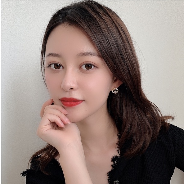 Khuyên tai phong cách retro