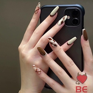 Nail box vẽ sọc caro