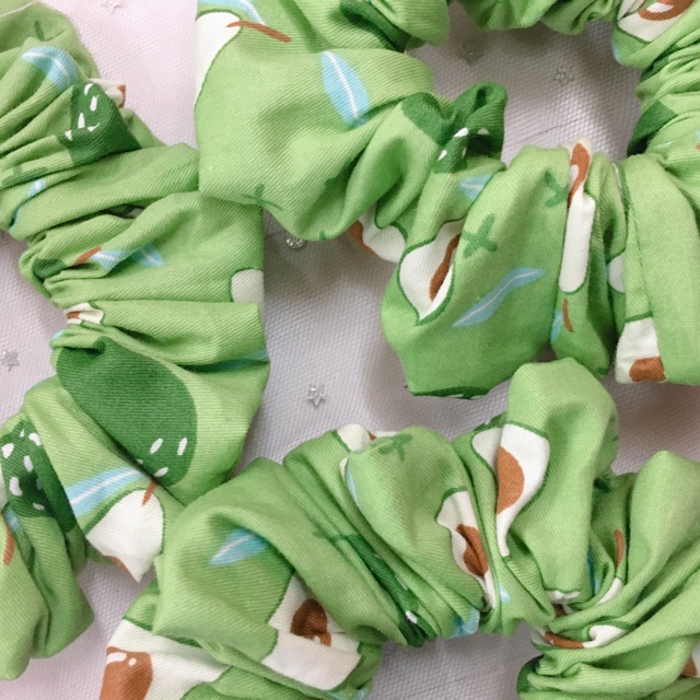 Dây buộc tóc Scrunchies hình quả bơ