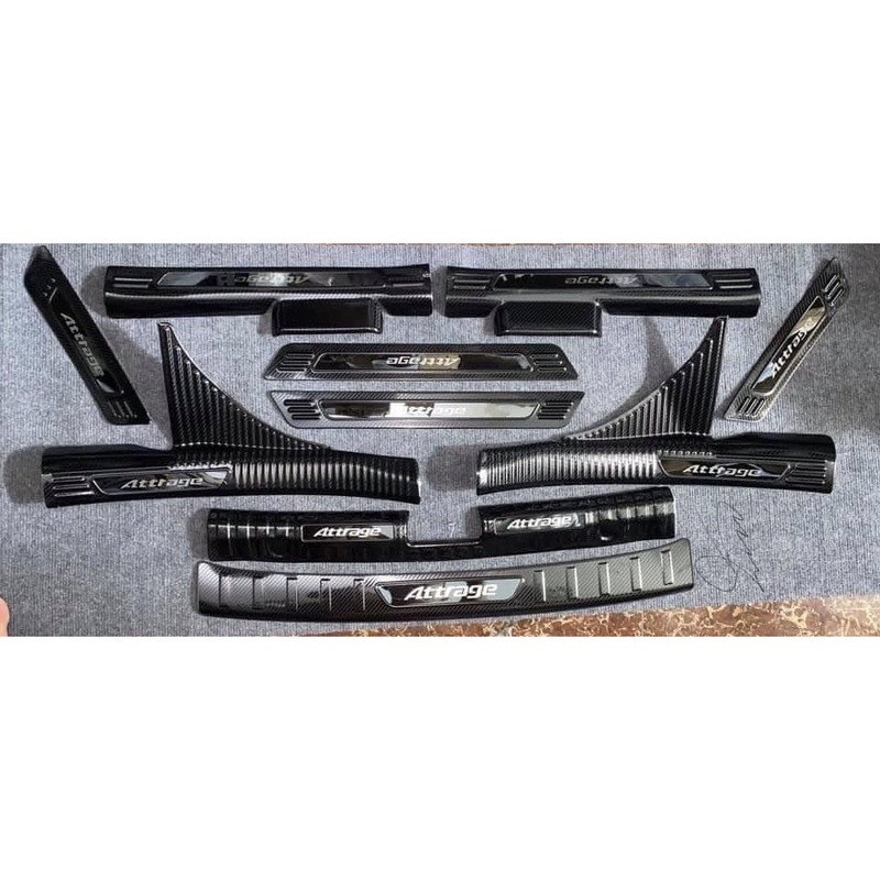 COMBO Ốp bậc cửa, nẹp bước chân, chống trầy cốp CARBON xe Attrage 2018+ vân cacbon cao cấp