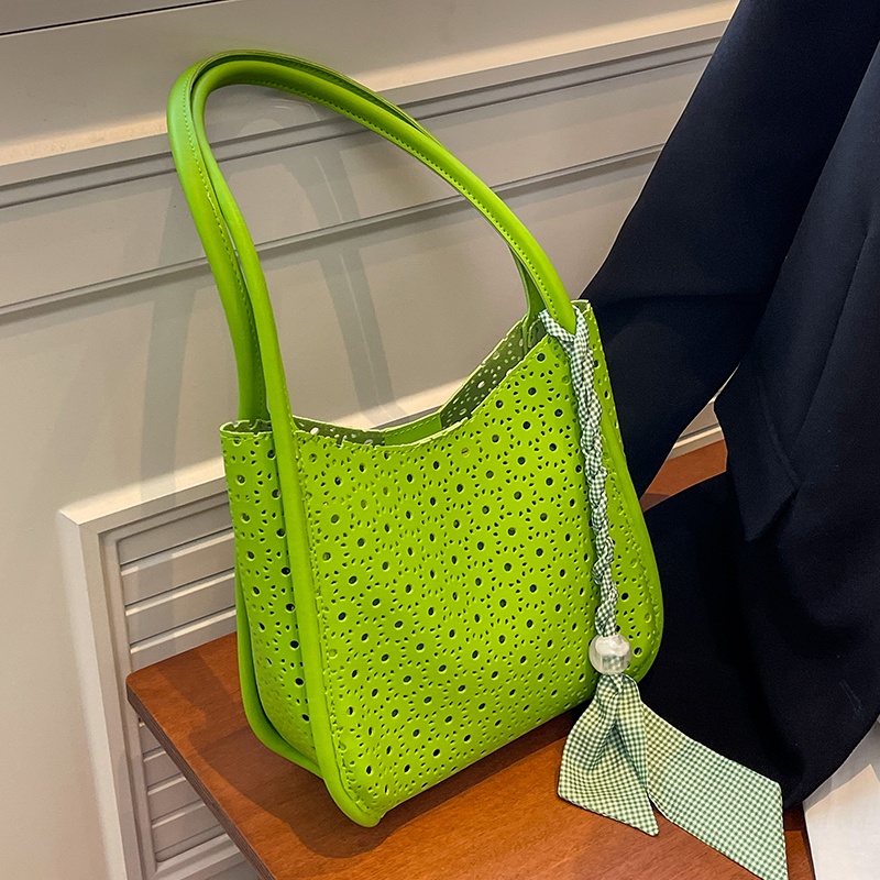 IELGY Túi Đeo Vai Cỡ Lớn Đục Lỗ Rỗng Thời Trang Cho Nữ