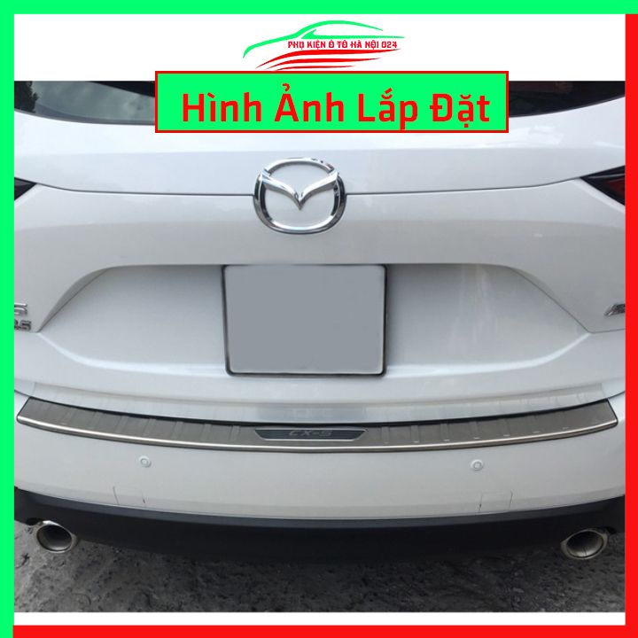 Ốp chống trầy cốp Mazda CX5 CX-5 2018-2023 inox sáng bóng