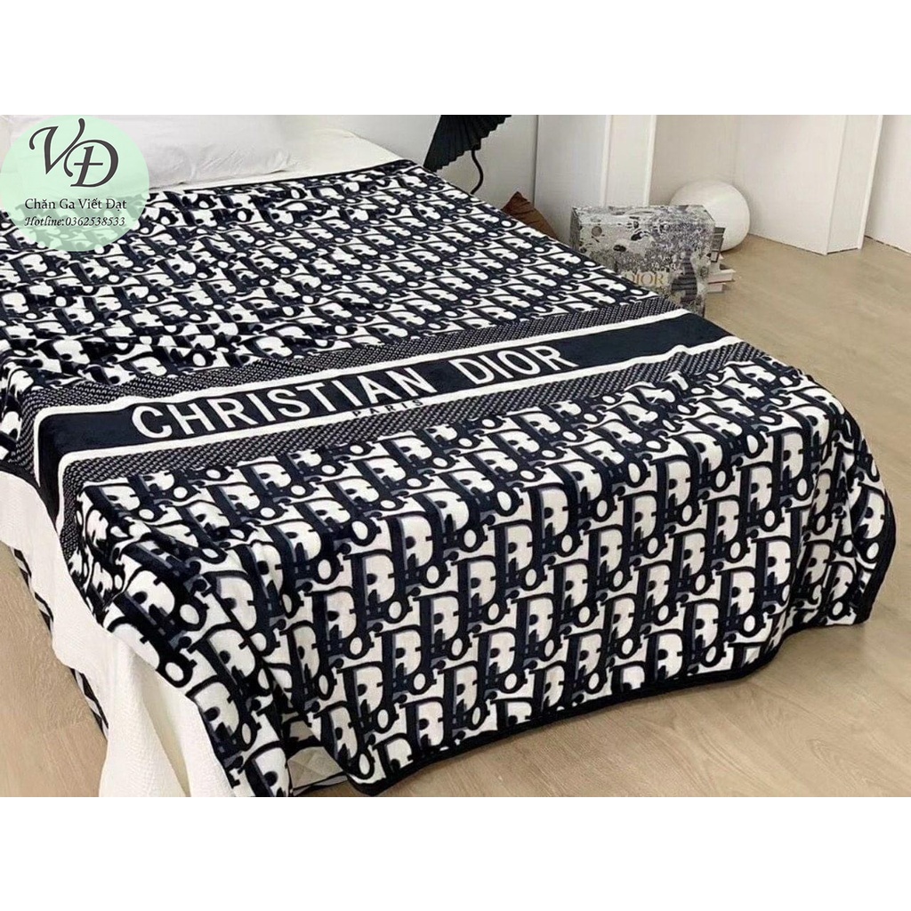 Chăn Tuyết Nhung Hàng Cao Cấp Tông Màu Đen Trắng - Kèm Hộp - KT: 1,5m x 2m