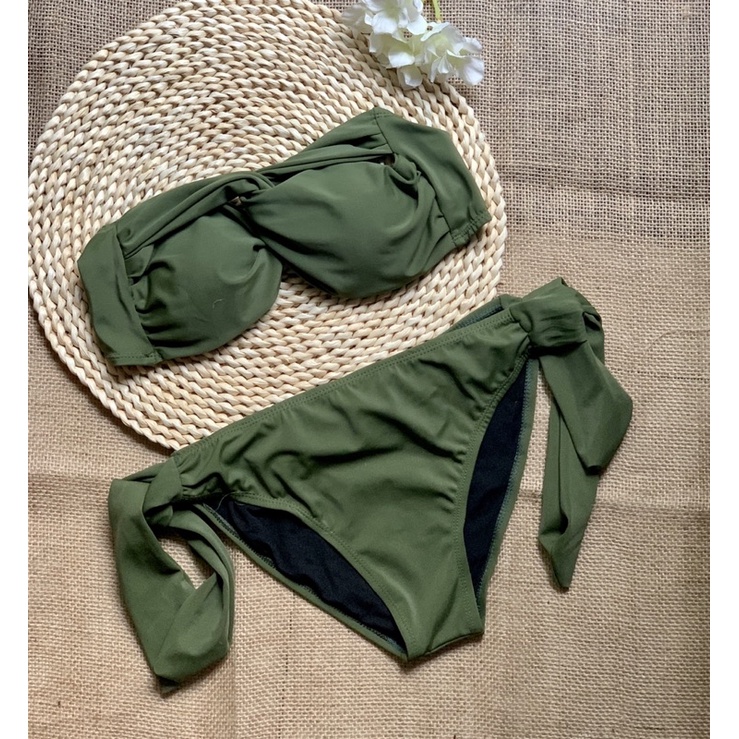 Bikini xoắn ngực sexy màu xanh lá cây siêu đẹp