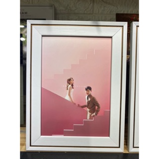 Khung ảnh trang trí bàn cưới, miễn phí in ảnh chất lượng cao.