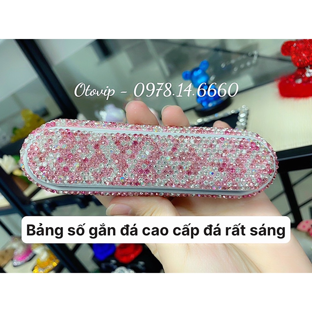 Bảng ghi số điện thoại đô xe ô tô đặt taplo gắn đá cao cấp trang trí taplo