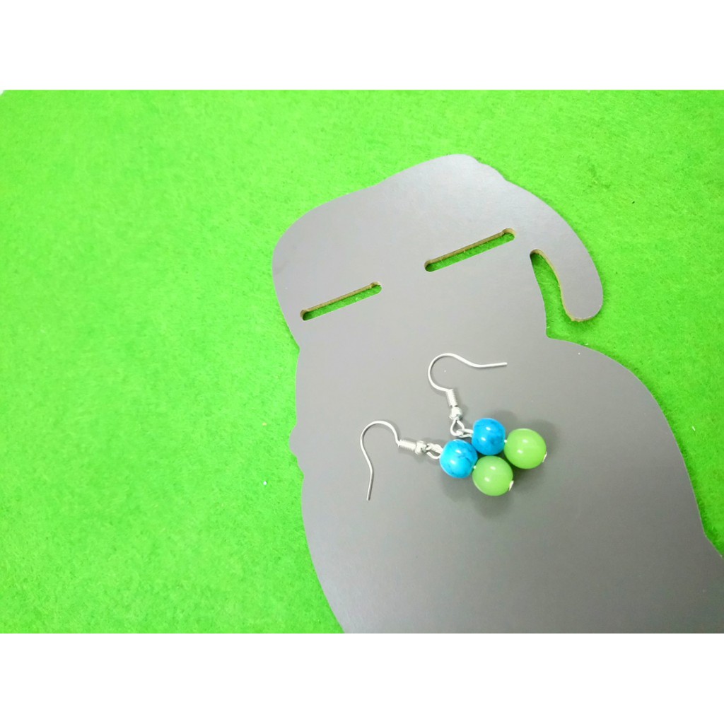 Bông tai sơn thủy đẹp. chất liệu kim loại. hàng y hình nhe các bạn , hình shop tự chụp. giá 1 đôi chỉ 35.800đ / 1 đôi